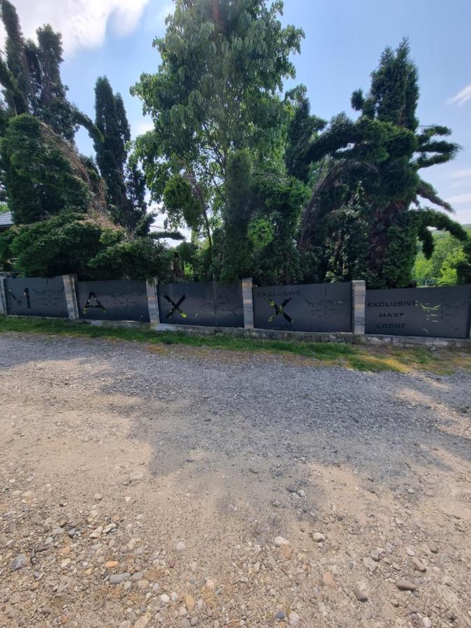 Maxx Lodge Bacău Exteriör bild