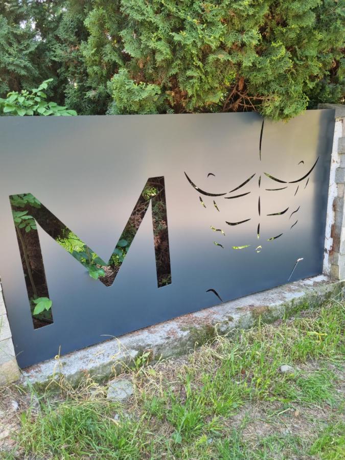 Maxx Lodge Bacău Exteriör bild