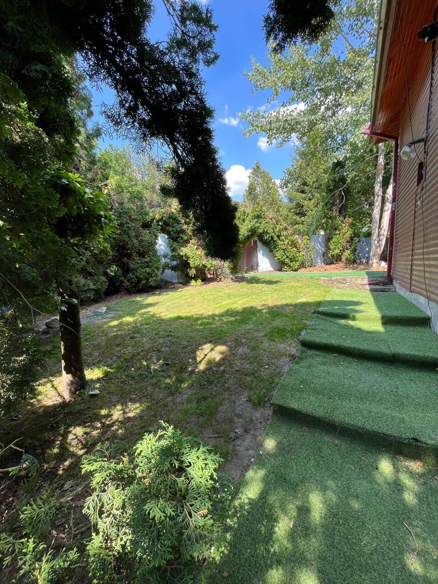 Maxx Lodge Bacău Exteriör bild