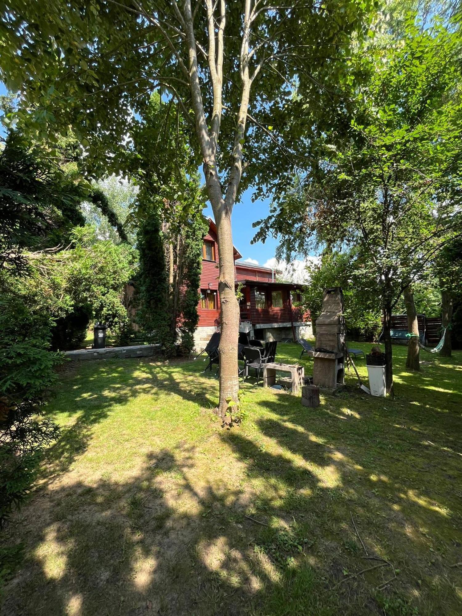 Maxx Lodge Bacău Exteriör bild