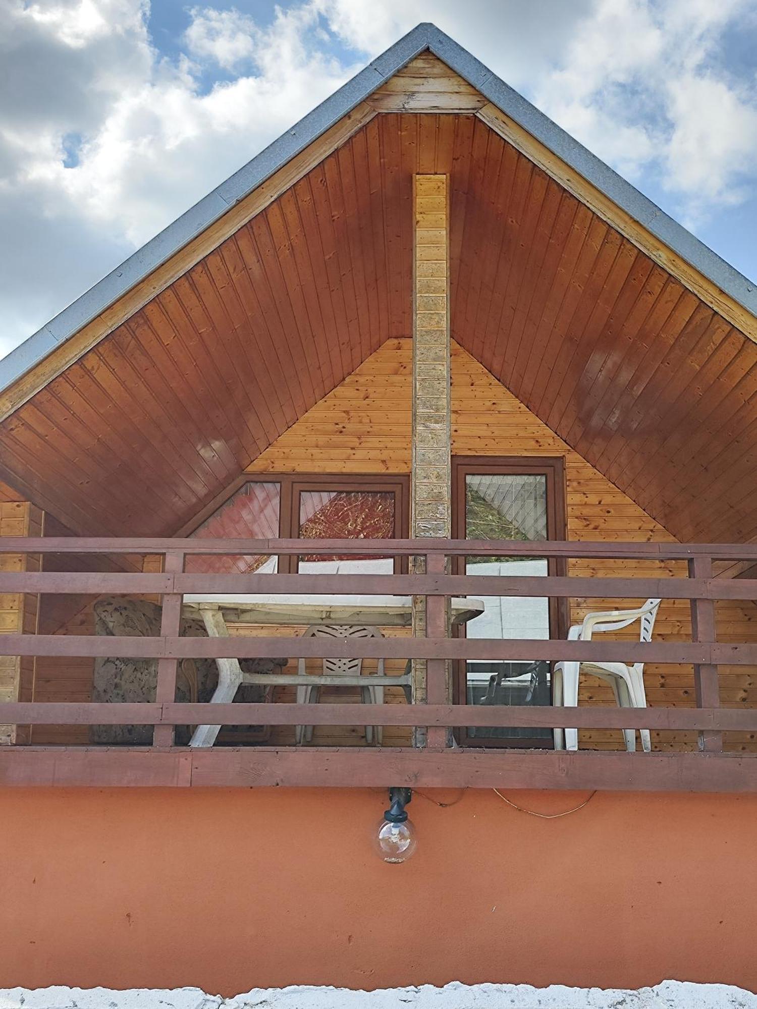 Maxx Lodge Bacău Exteriör bild