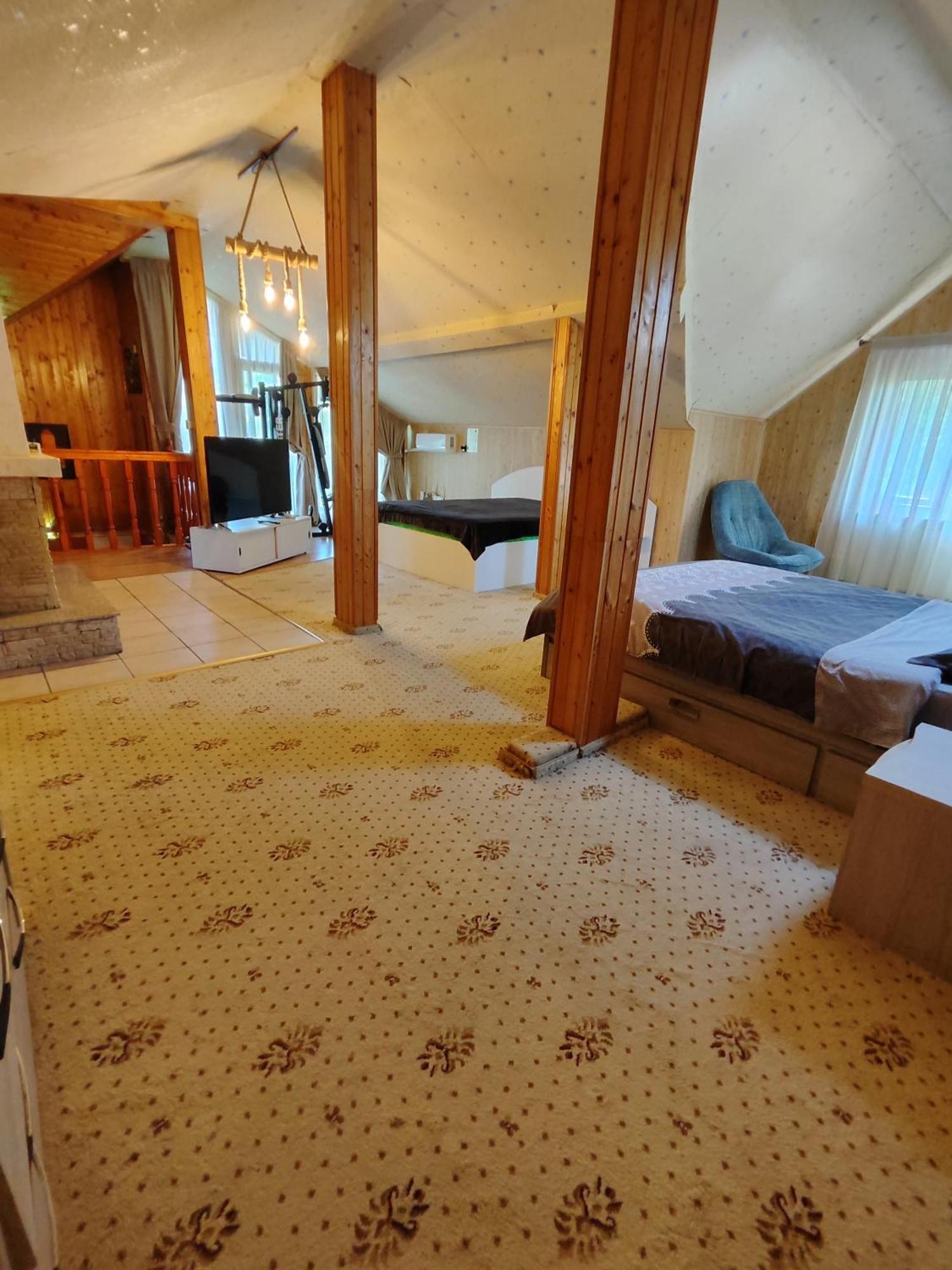Maxx Lodge Bacău Exteriör bild